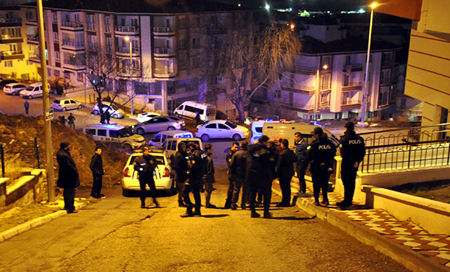 Ankara'da şok, babasını öldürdü