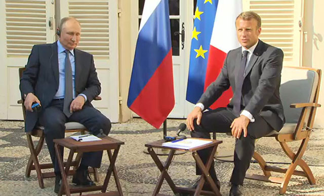Putin, Macron Fransa'da buluştu