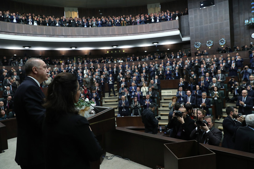Erdoğan Hafter’e kızdı: Kaçtı, ders vermeye devam