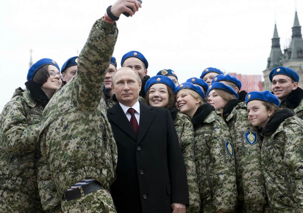 Rusya: NATO bize yumruk sıkıyor