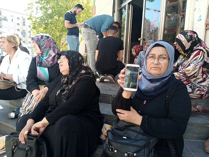 Anneler HDP'yi titretiyor...