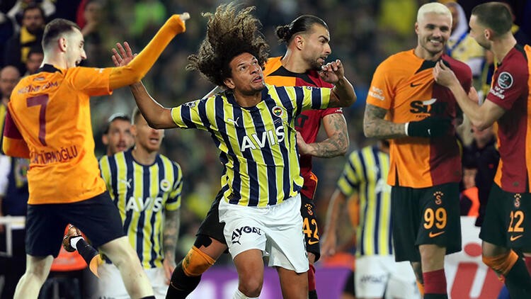 Fenerbahçe Galatadaray'a yenildi.. Jesus 'sorumlu benim' dedi..