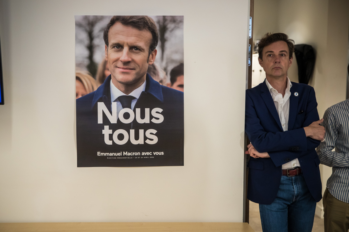 Macron Meclis'i kaybetti.. Fransa felç olabilir..