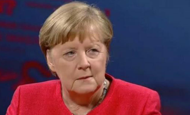 Merkel'e casus şoku