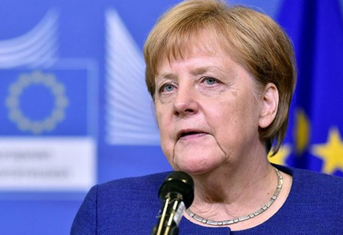 Merkel 'kesinlikle' bırakıyor